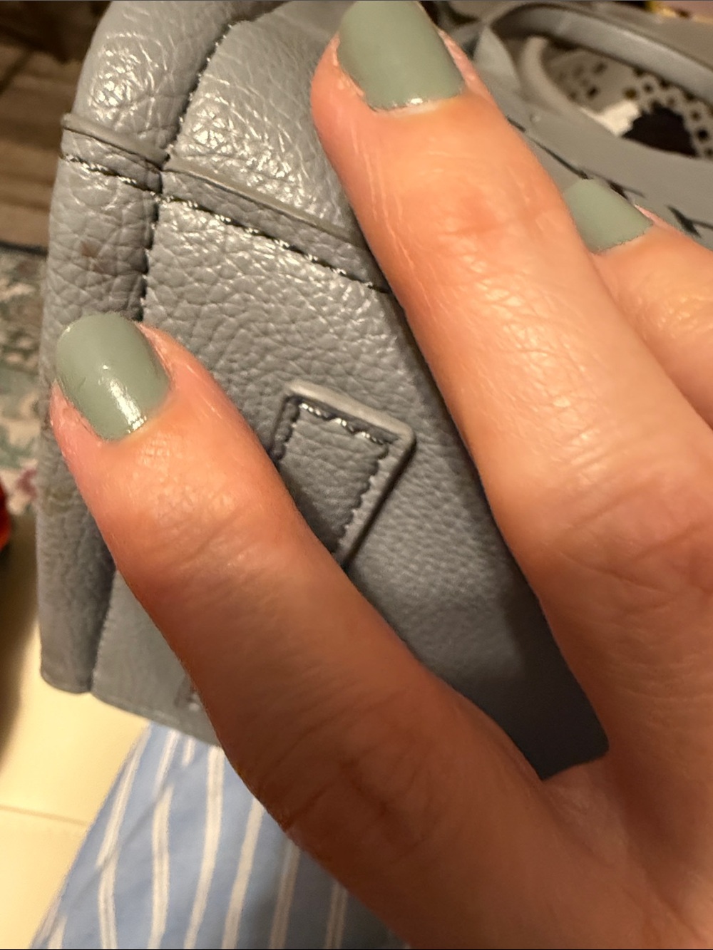 Fashion!!! Marc Jacobs Light Gray The Tote Bag Leather Tote - Picture 4 of 9